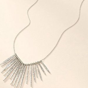 Stella & Dot Kari Fringe Necklace. New with box